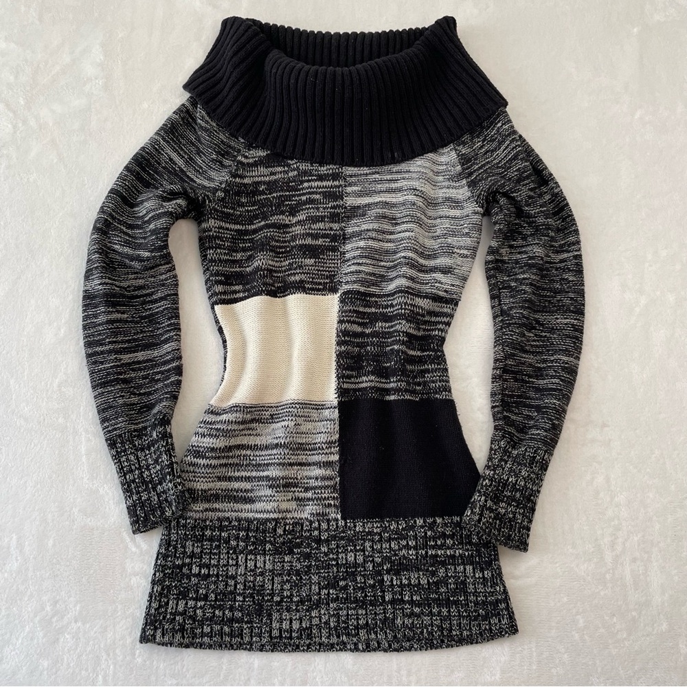 Cache Retro Black & Cream Colorblock Knit Long Sweater Sz S Cowl Neck Y2K / 90s